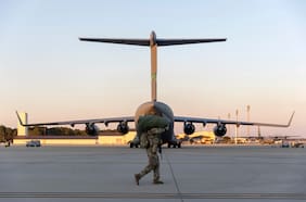 Estados Unidos confirma la muerte de los seis ocupantes de su avión cisterna siniestrado en el oeste de Irak