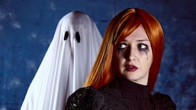 Teatro Camilo Henríquez estrena “Fantasmas”: obra sobre el deseo de vencer a la muerte en tiempos de la IA