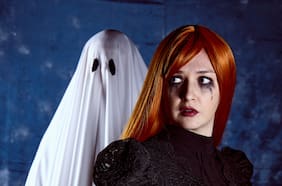 Teatro Camilo Henríquez estrena “Fantasmas”: obra sobre el deseo de vencer a la muerte en tiempos de la IA