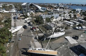 Reportes cifran en al menos 12 los muertos tras el devastador paso del huracán Ian por Florida