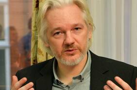 Legisladores australianos piden liberación de Julian Assange y que EE.UU. desista de extradición