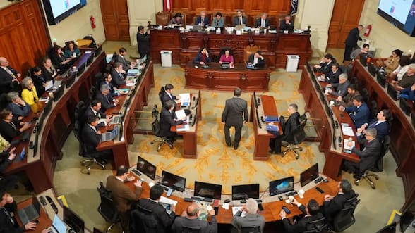 Altisonante debate por recortes presupuestarios