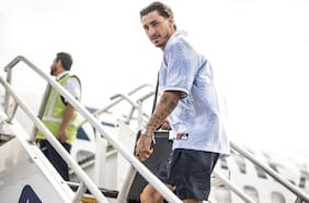 Por un error de la FIFA y con Bielsa pagando las consecuencias: el engorroso viaje de Uruguay previo al debut en el Mundial