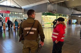 Persona muere en estación Pajaritos del Metro al traspasar línea amarilla del andén y ser golpeada por tren