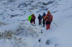Búsqueda de joven extraviado en San Fabián continuará solo con “rastreos específicos” tras empeoramiento de condiciones climáticas