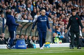 Bielsa respira en la Premier: Leeds empata contra el Leicester y escala posiciones