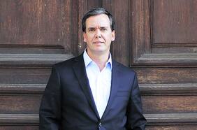 Senador Harboe critica falta de un zar de ciberseguridad, pero subsecretario de Interior lidera el área