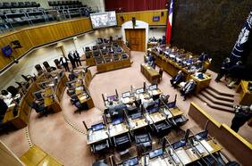 Senado aprueba insistencia y proyecto de reajuste del sector público vuelve a la Cámara