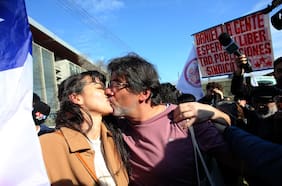 Daniel Jadue contrae matrimonio tras anunciar que buscará un cupo en el Congreso