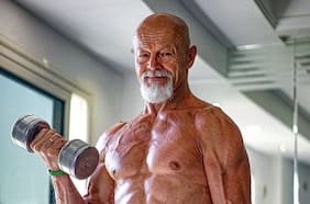 Tengo 70 años y este es mi entrenamiento para tener un abdomen plano y esculpido