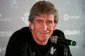 “Es ya uno de los mejores entrenadores de Betis en sus casi 120 años”: España elogia el récord de Manuel Pellegrini