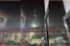 Antena telefónica colapsa por fuertes ráfagas de viento en Peñalolén