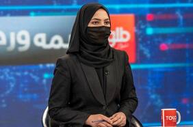 El régimen talibán obliga a presentadoras de televisión a cubrir sus rostros