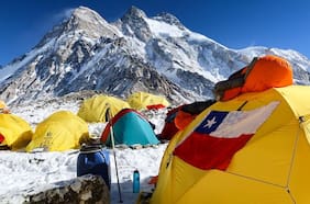 La misión de rescate sigue sin encontrar a Mohr y carga contra el sherpa líder y la agencia que los llevó al K2