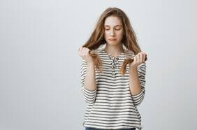 Tricotilomanía: el trastorno que hace que algunas personas se arranquen el cabello