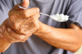 4 síntomas de la enfermedad de Parkinson que pueden aparecer antes del diagnóstico