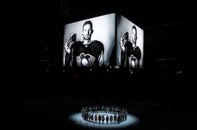 Policía británica abre investigación por la trágica muerte de jugador de hockey en pleno partido tras sufrir un corte en el cuello