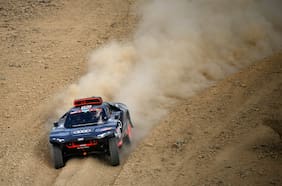 Los favoritos en autos apuestan por correr el Dakar en vehículos híbridos