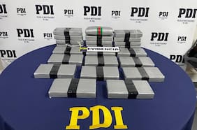 Detienen a dos imputadas por tráfico de drogas en Arica: portaban casi 25 kilos de clorhidrato de cocaína y ketamina