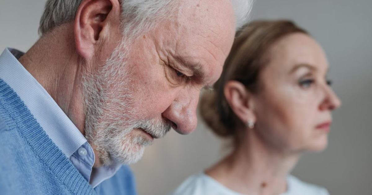 Qué es delirium, la condición “invisible” que afecta a miles de adultos mayores en Chile y que puede dejar secuelas - La Tercera