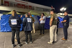 Homicidio en el centro de Santiago: encuentran a hombre muerto con un disparo en la cabeza en plena vía pública