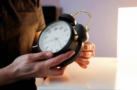 Se inicia el horario de invierno: revisa aquí la hora oficial que rige en gran parte de Chile