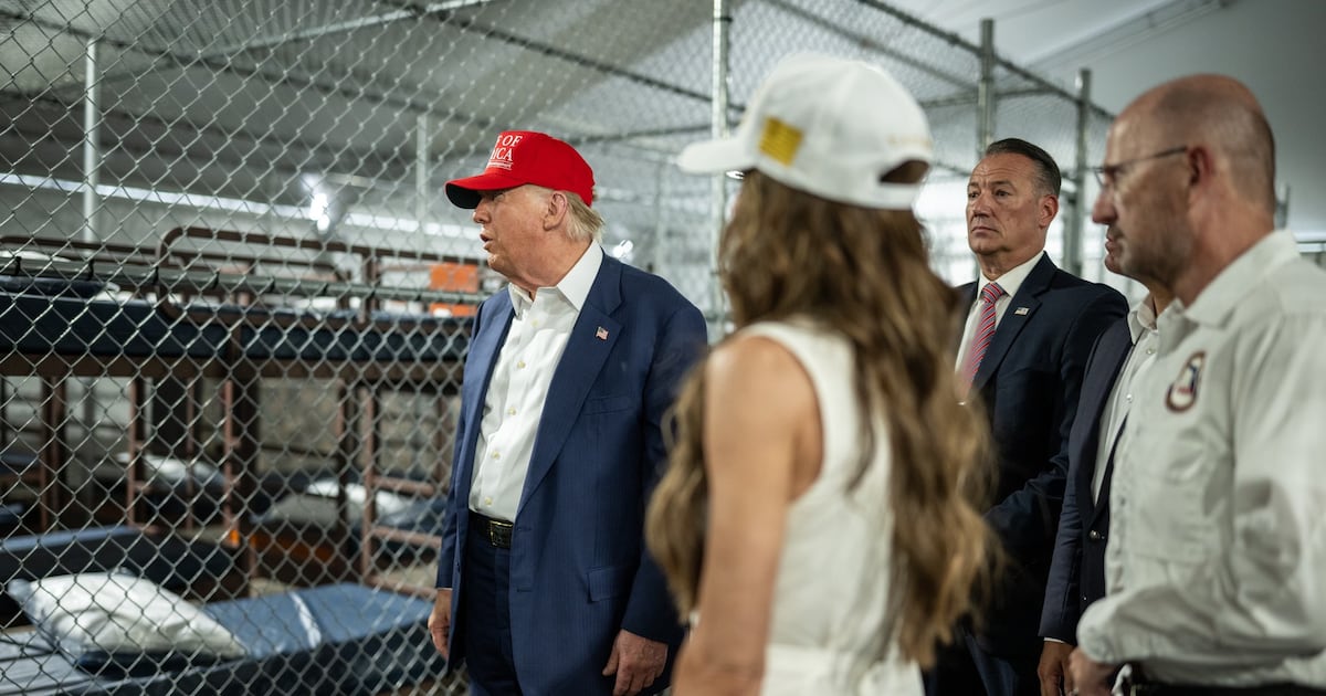 Estados Unidos expande centros de detención migratoria: un modelo controvertido con consecuencias visibles