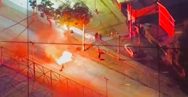 Día del Joven Combatiente: Reportan barricadas en cercanías de comisaría en San Bernardo