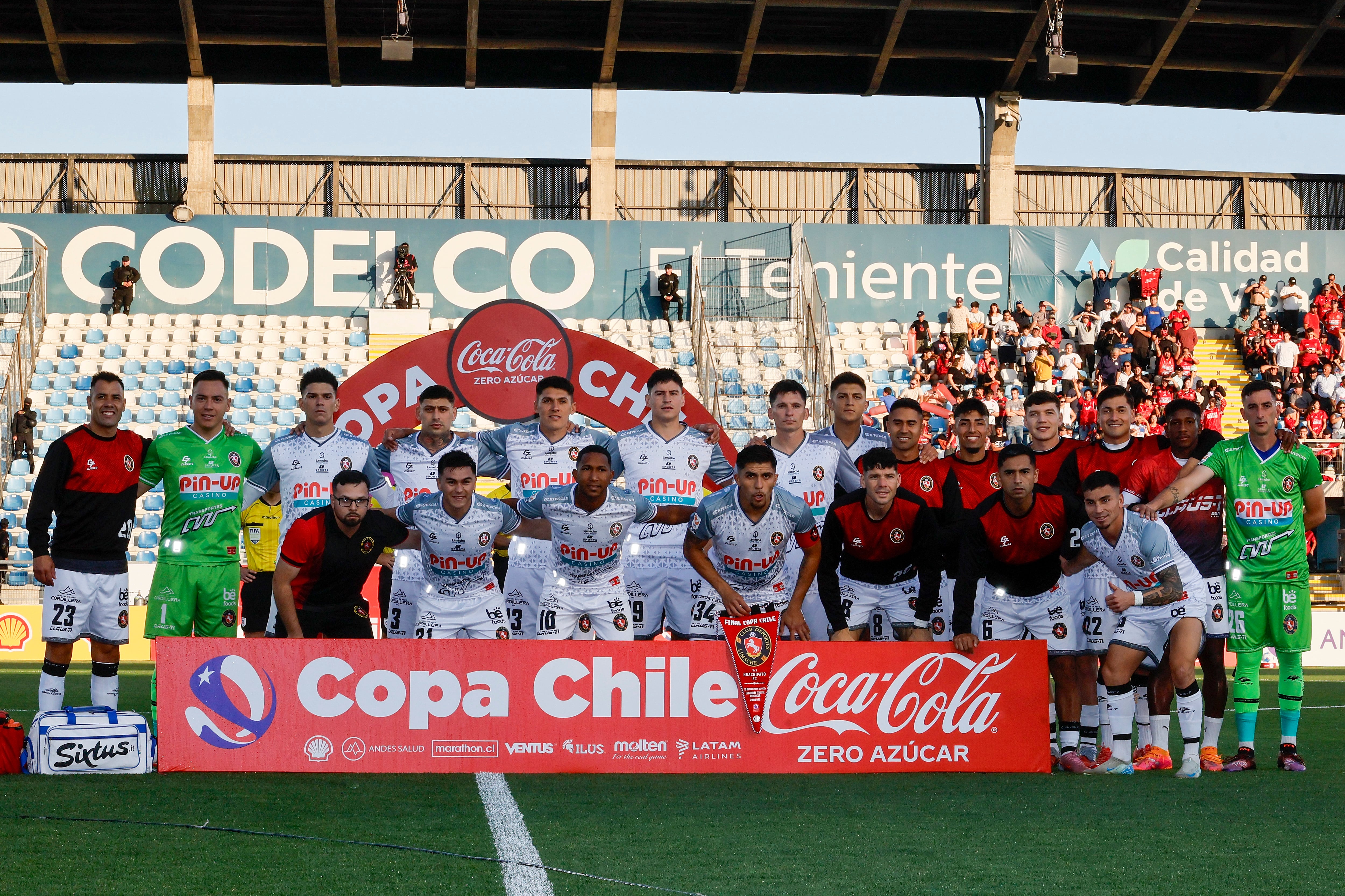 Deportes Limache se refuerza con figuras de renombre para la Liga 2026