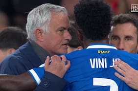El dardo de José Mourinho a Vinícius Júnior tras el Real Madrid ante Benfica: “¿En cuántos estadios le ha pasado esto?”