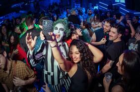 Open Blondie 2024: así será la fiesta de Halloween más grande de Chile