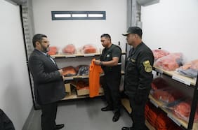 Gendarmería implementa uniforme distintivo para internos del módulo de máxima seguridad en Biobío