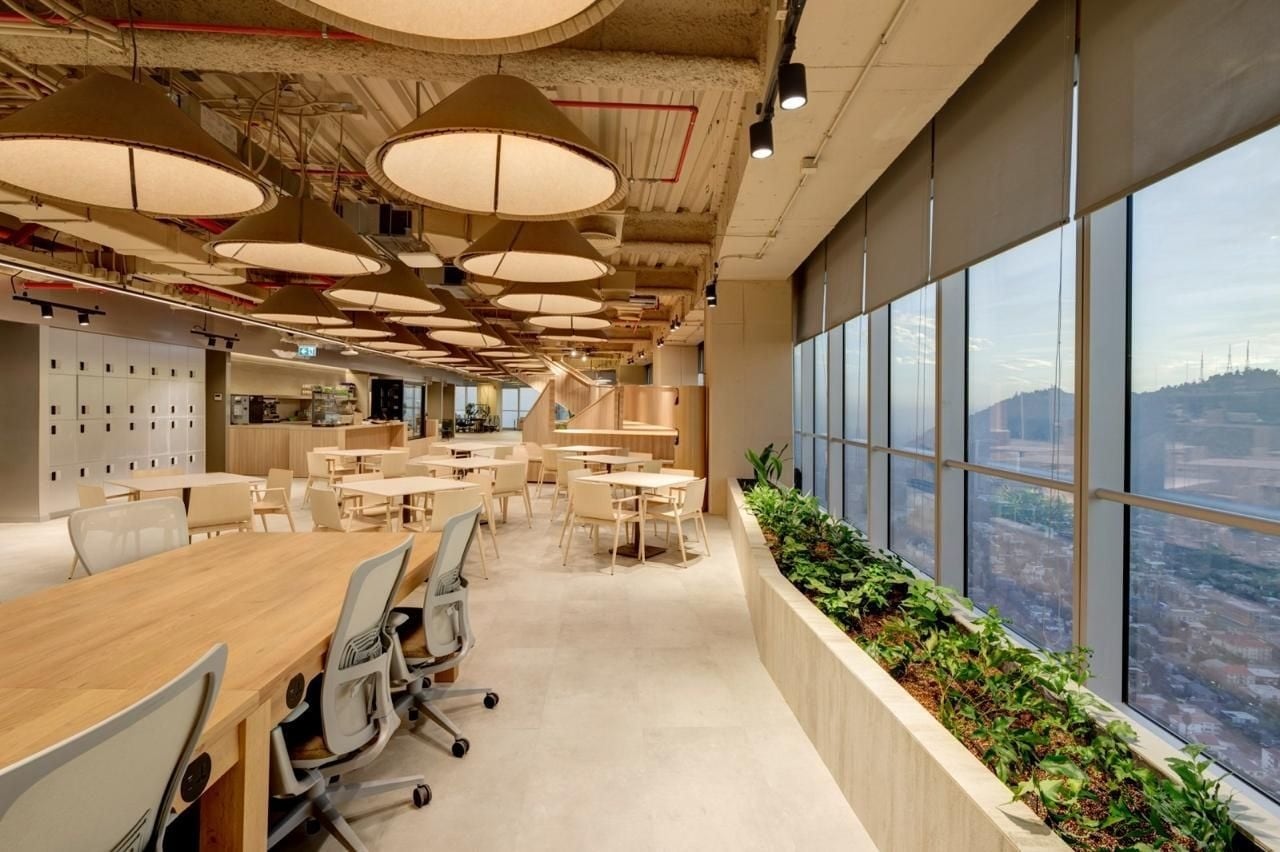 Mercado Libre inaugura sus nuevas oficinas corporativas en el edificio Costanera Center