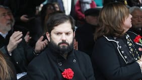 Boric participa en ceremonia de conmemoración del Golpe de Estado y señala que la historia “no la pueden borrar”