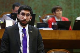 Diputado Felipe Camaño sufre accidente de tránsito mientras viajaba en su vehículo a Yungay
