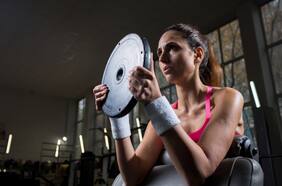 Gimnasio: siete consejos para empezar a levantar peso