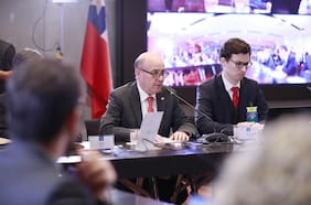 Entre la nostalgia y el futuro: la orfandad del presente