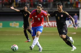 ¿Es más difícil jugar contra Perú o Chile? DT de Rusia califica a la Roja a días del duelo en Sochi
