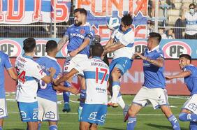 El clásico universitario se traslada al mercado: La UC y la U compiten por amarrar al mejor técnico disponible