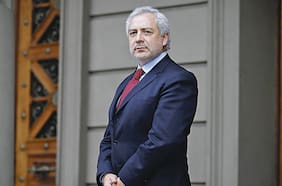 ¿Qué hacía el secretario del Senado en el Palacio de Tribunales en medio de las acusaciones contra supremos?