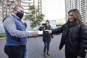 “Tome, son $500 mil”: Marinovic y Cantuarias sortearán la totalidad de su sueldo ganado en la Convención