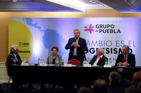 Grupo de Puebla presenta declaración donde llaman a “frenar el avance de ideologías neofascistas”