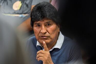 Evo Morales vota en elecciones subnacionales y acusa falta de democracia en Bolivia