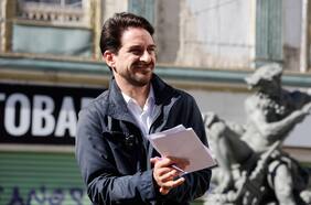 Gonzalo Winter presenta a su equipo de cara a las primarias con la diputada Gael Yeomans como jefa de campaña