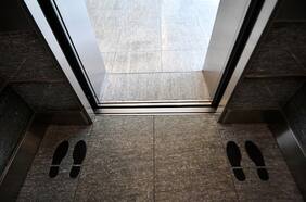 ¿Un metro o dos? Cómo afecta la distancia a la contención del virus