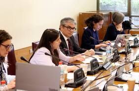 Hacienda sube proyección de crecimiento del PIB 2024 y ve el precio del cobre sobre los US$4 la libra hasta 2028