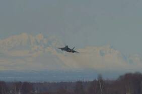 Esta vez no serían globos chinos: las dudas sobre los objetos no identificados derribados en Norteamérica