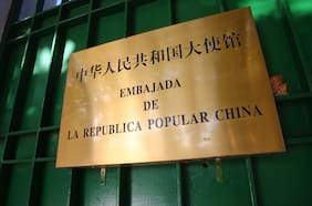 Embajada china acusa a EE.UU. de vulnerar soberanía chilena tras revocar visas por proyecto de cable submarino