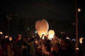 Por qué no debes encender globos de los deseos en Año Nuevo