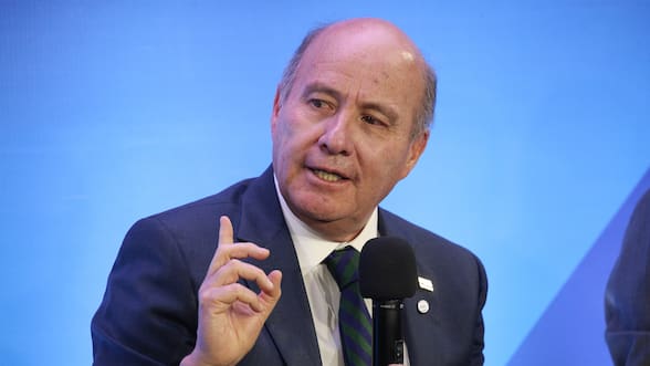 Cónclave en Cerro Castillo: Quiroz adelanta que crédito tributario a empleo beneficiará a 4,8 millones de trabajadores